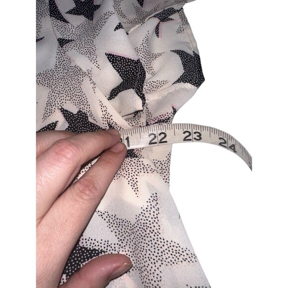 Torrid Womens Short Sleeve Semi Sheer Blouse Plus Sz 0 Or 12 White Black Stars - Picture 4 of 5